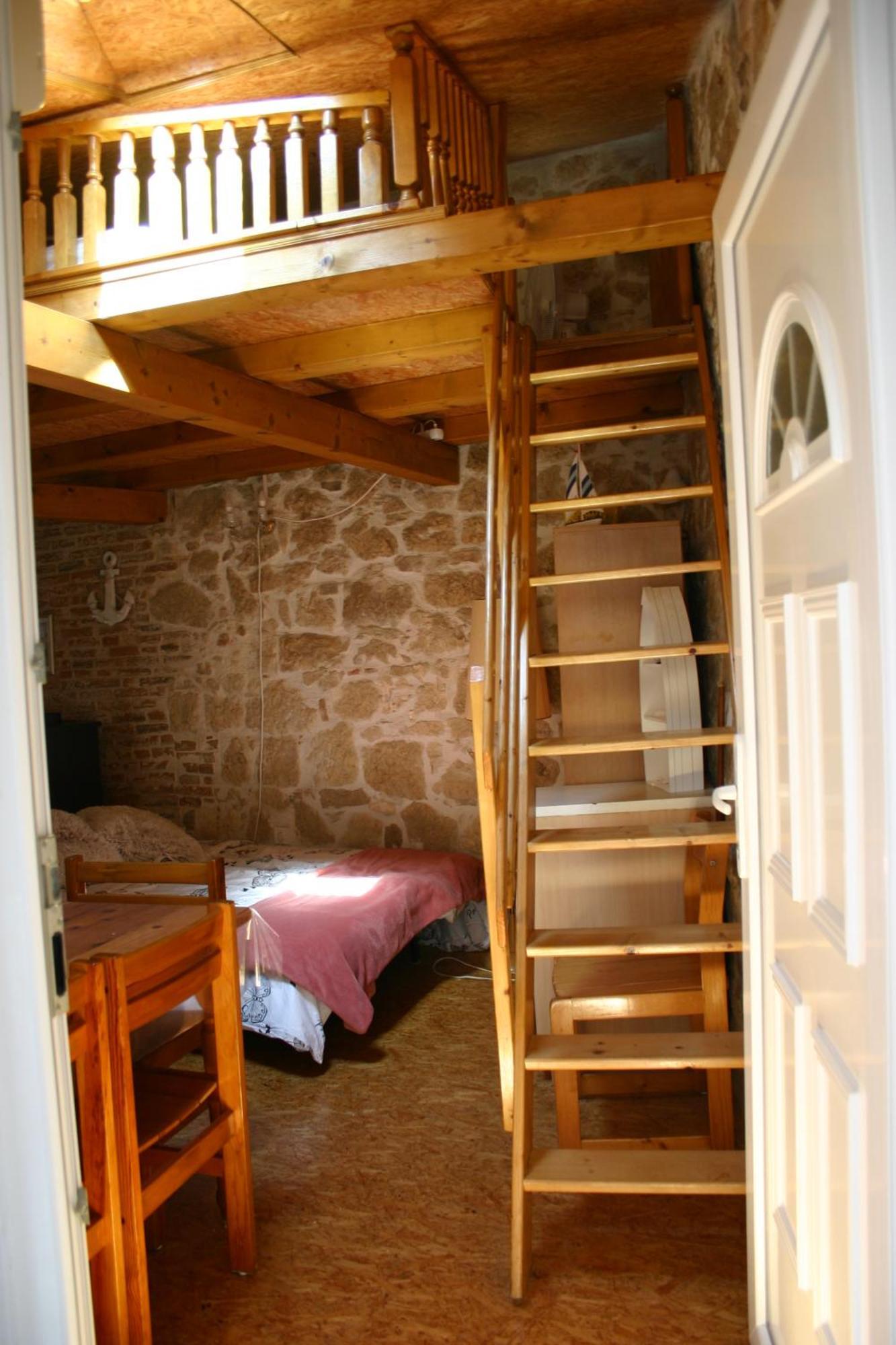 Studio Apartment La Maison De Catherine โรวีน ภายนอก รูปภาพ